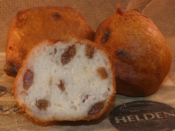 OLIEBOLLEN